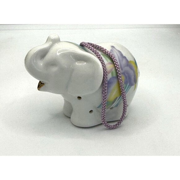 Vintage Elephant Pomander Potpourri Hanging Porcelain Ornament Figurine - Picture 5 of 5